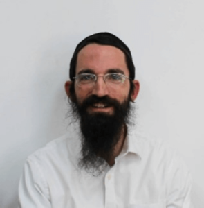 תמונה של הרב מנחם ליכטנשטיין – מוהל מומחה בירושלים​